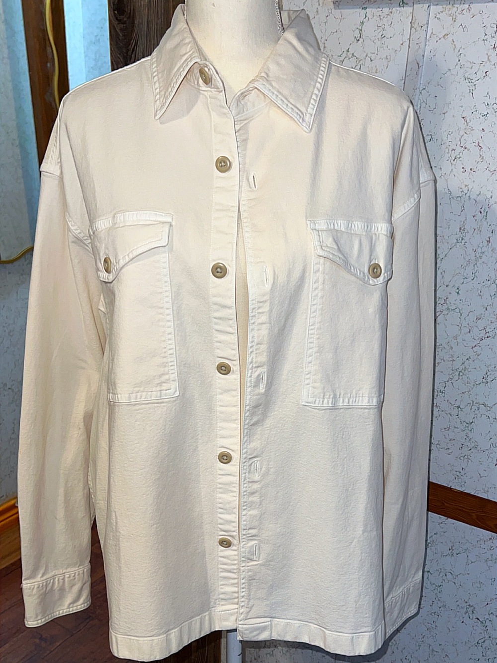 American Eagle Cream Utility Overshirt Shacket Size M